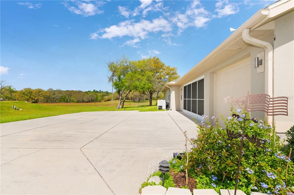 For Sale: $650,000 (3 beds, 3 baths, 2988 Square Feet)