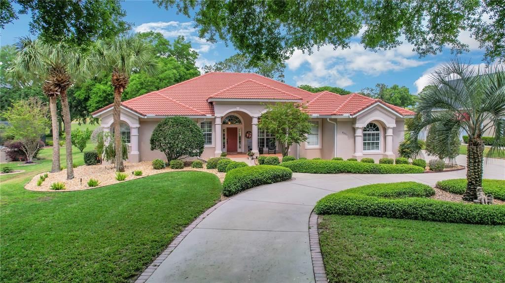 Recently Sold: $679,000 (4 beds, 2 baths, 2661 Square Feet)