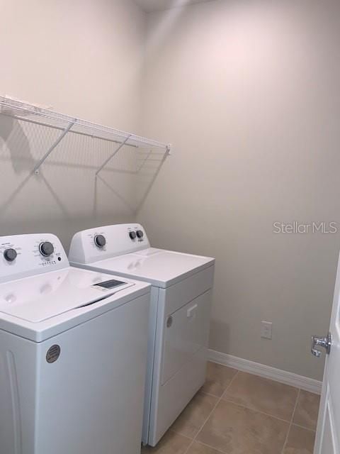 Laundy room with Washer and Dryer