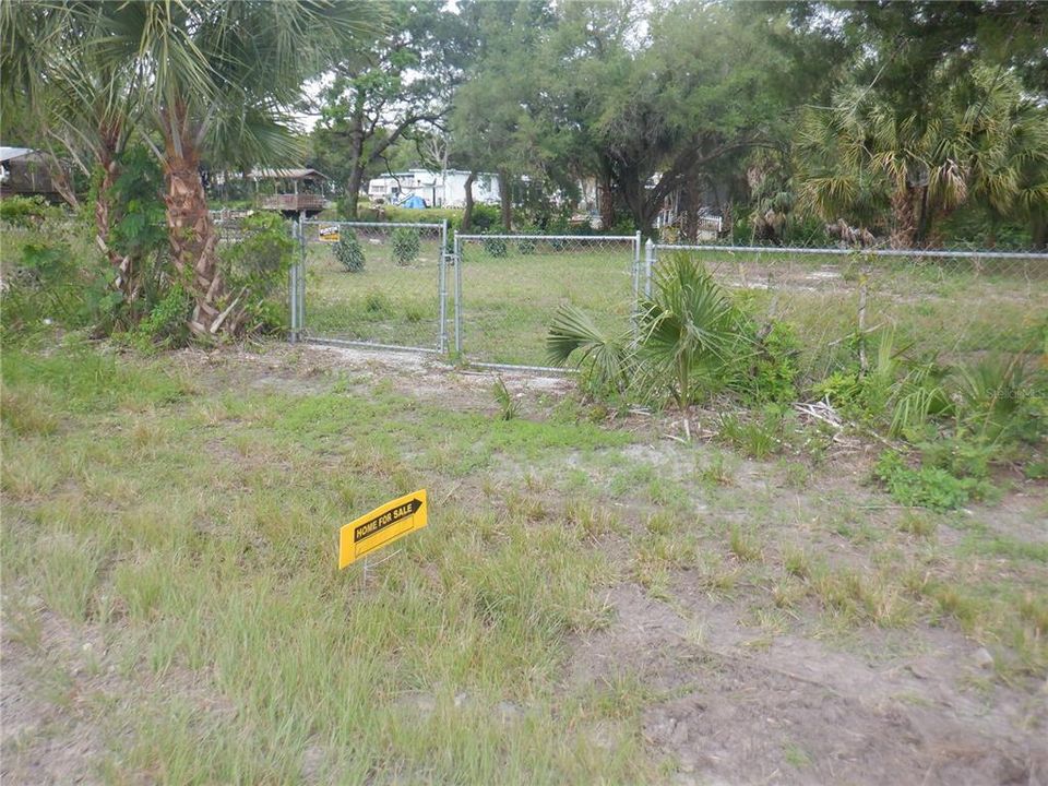 Recently Sold: $40,000 (0.10 acres)