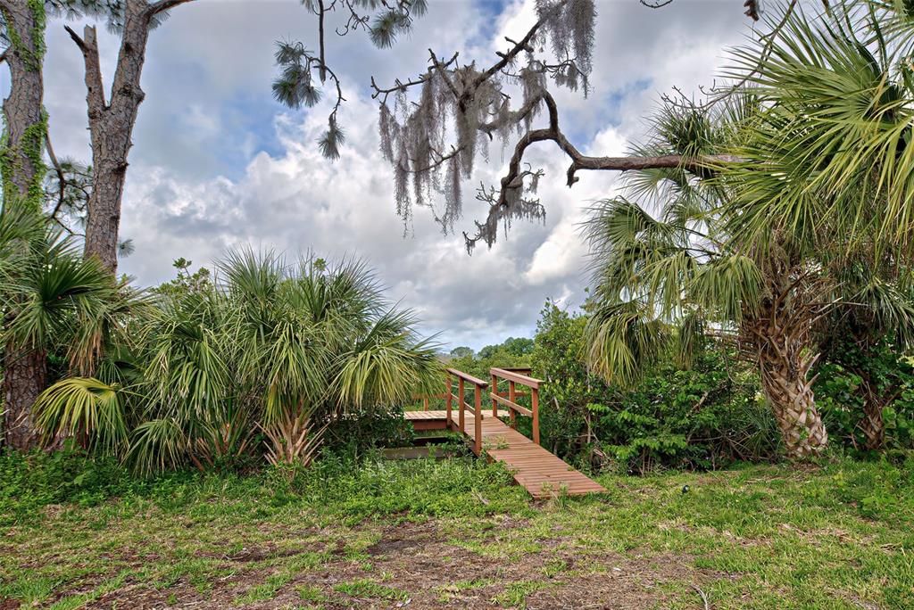 PATHWAY TO WATERFRONT