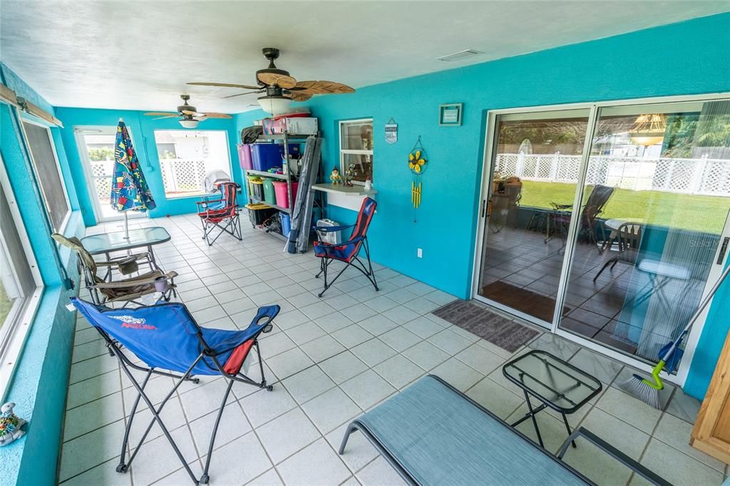 Active With Contract: $349,900 (3 beds, 2 baths, 1584 Square Feet)