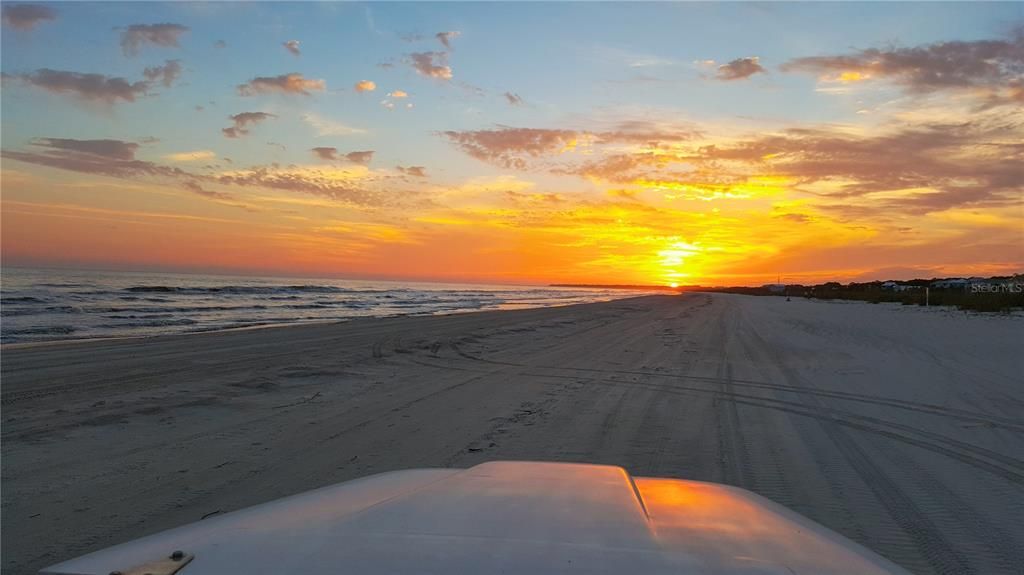 ~30 mins from the Gulf of Mexico and Salinas Park for permitted beach driving at Cape San Blas