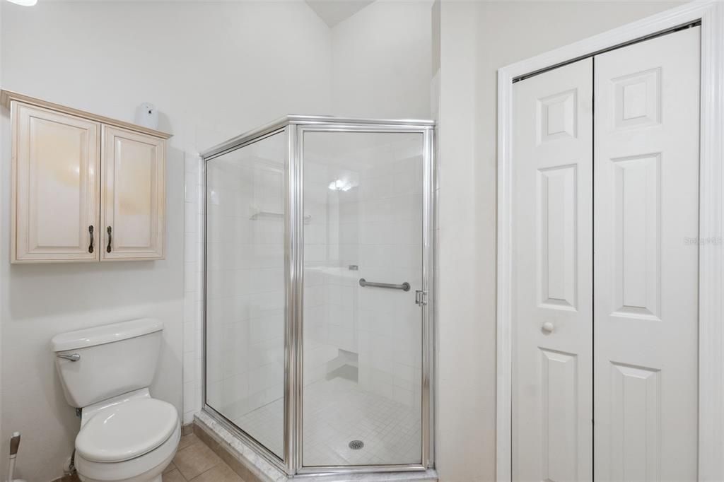 Active With Contract: $229,900 (2 beds, 2 baths, 1641 Square Feet)