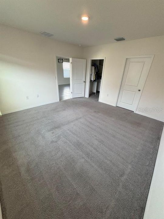 Active With Contract: $2,500 (3 beds, 2 baths, 1516 Square Feet)