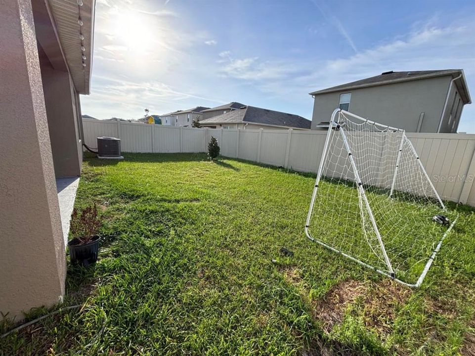Active With Contract: $2,500 (3 beds, 2 baths, 1516 Square Feet)