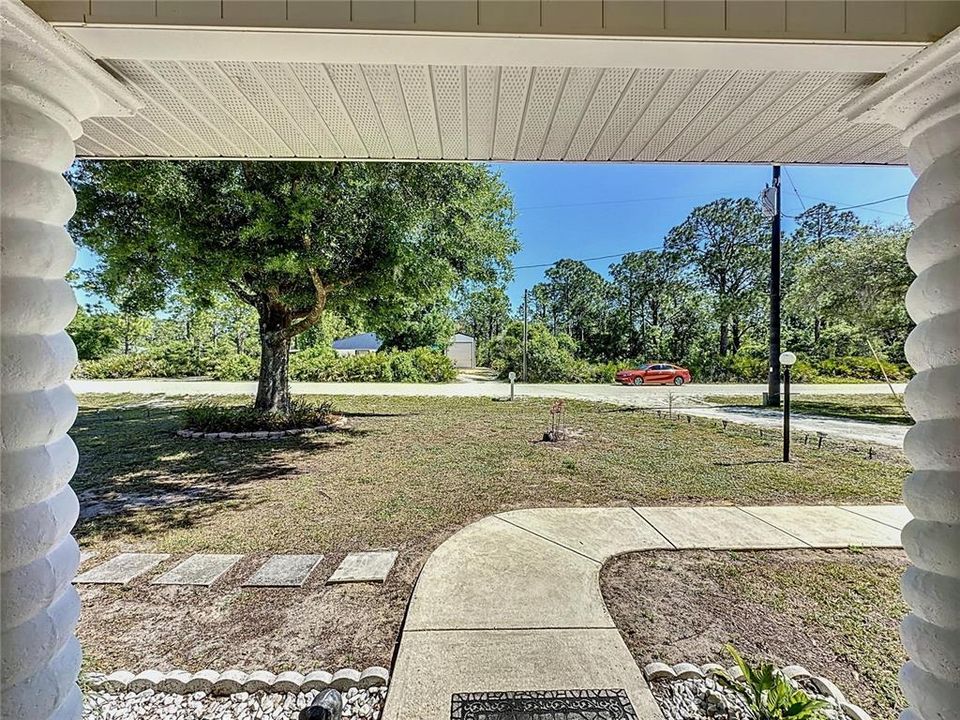 For Sale: $275,000 (3 beds, 2 baths, 1352 Square Feet)