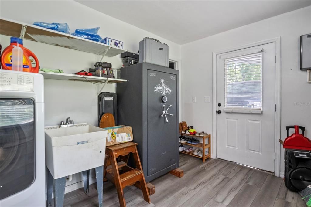 For Sale: $569,000 (3 beds, 2 baths, 2340 Square Feet)