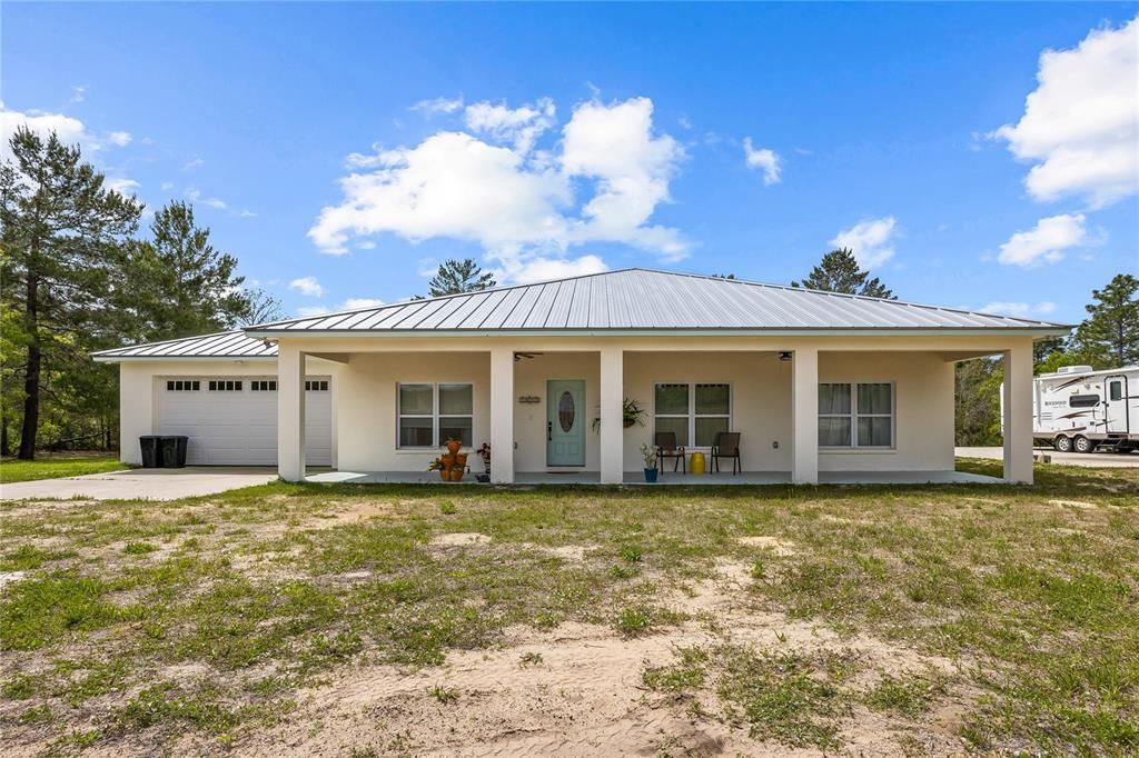 For Sale: $555,000 (3 beds, 2 baths, 1804 Square Feet)