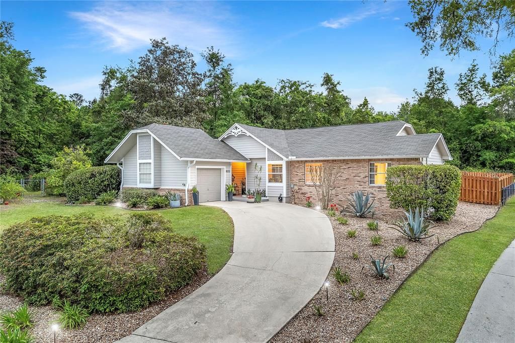 Recently Sold: $335,000 (3 beds, 2 baths, 1300 Square Feet)