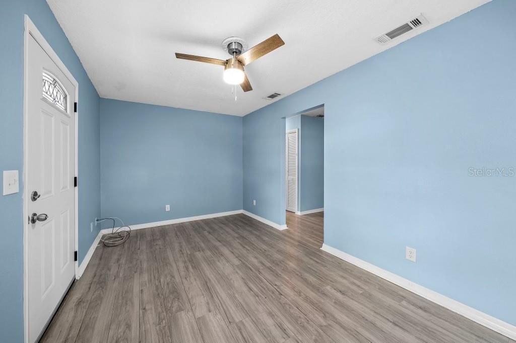 Recently Rented: $1,600 (2 beds, 1 baths, 710 Square Feet)