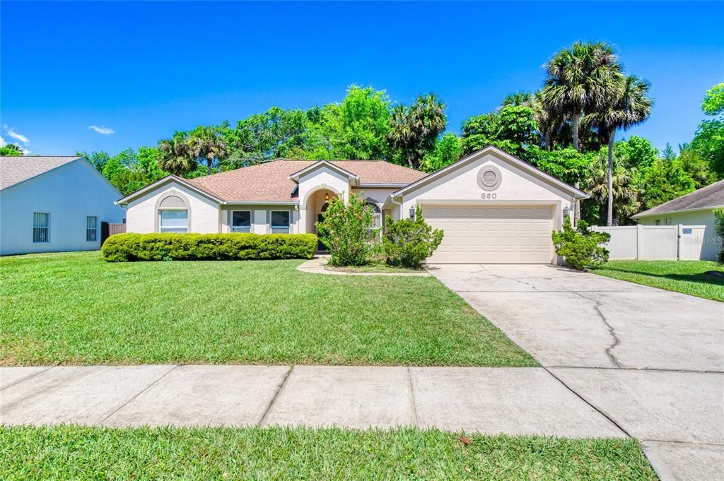 For Sale: $365,000 (3 beds, 2 baths, 1827 Square Feet)