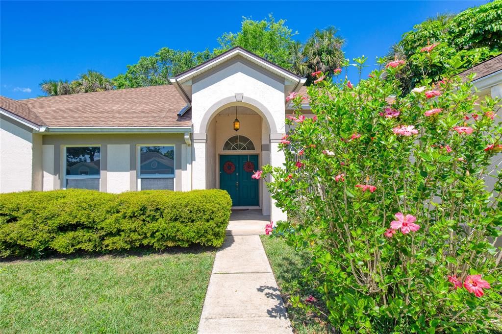 For Sale: $365,000 (3 beds, 2 baths, 1827 Square Feet)