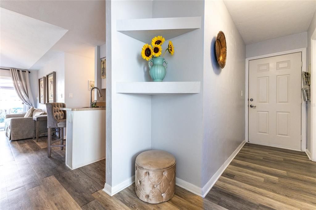 Active With Contract: $289,000 (3 beds, 2 baths, 1184 Square Feet)