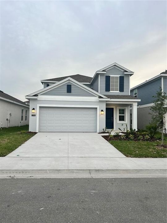 Active With Contract: $2,800 (5 beds, 2 baths, 2389 Square Feet)