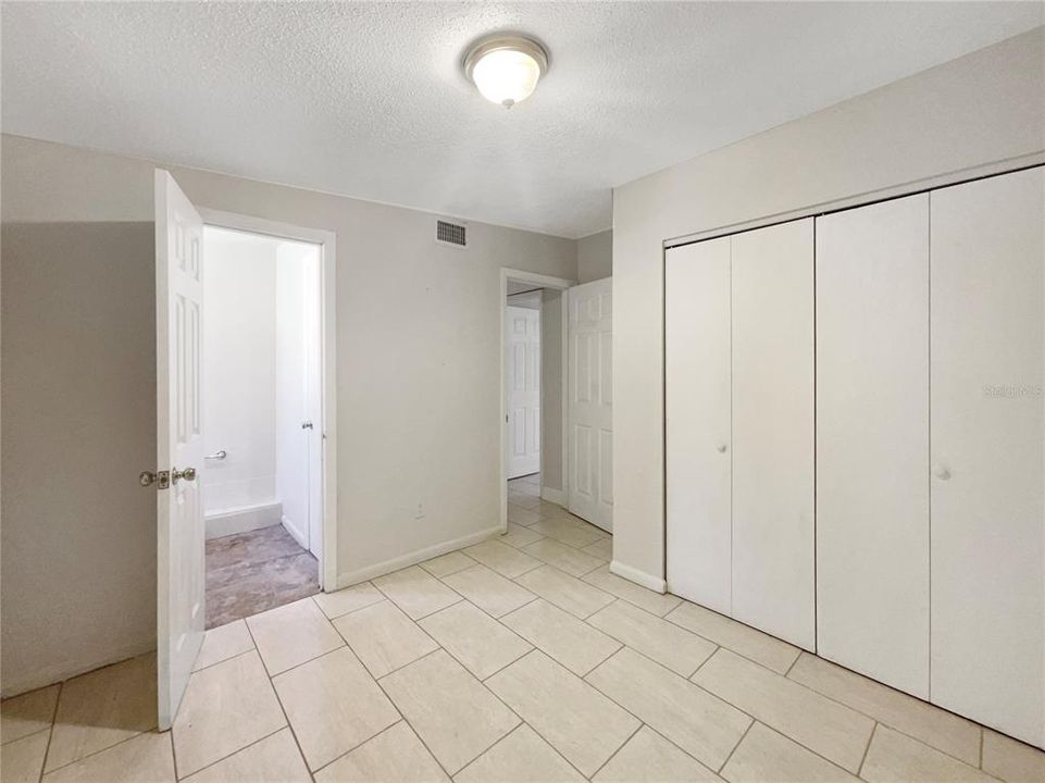 For Sale: $238,000 (3 beds, 1 baths, 960 Square Feet)