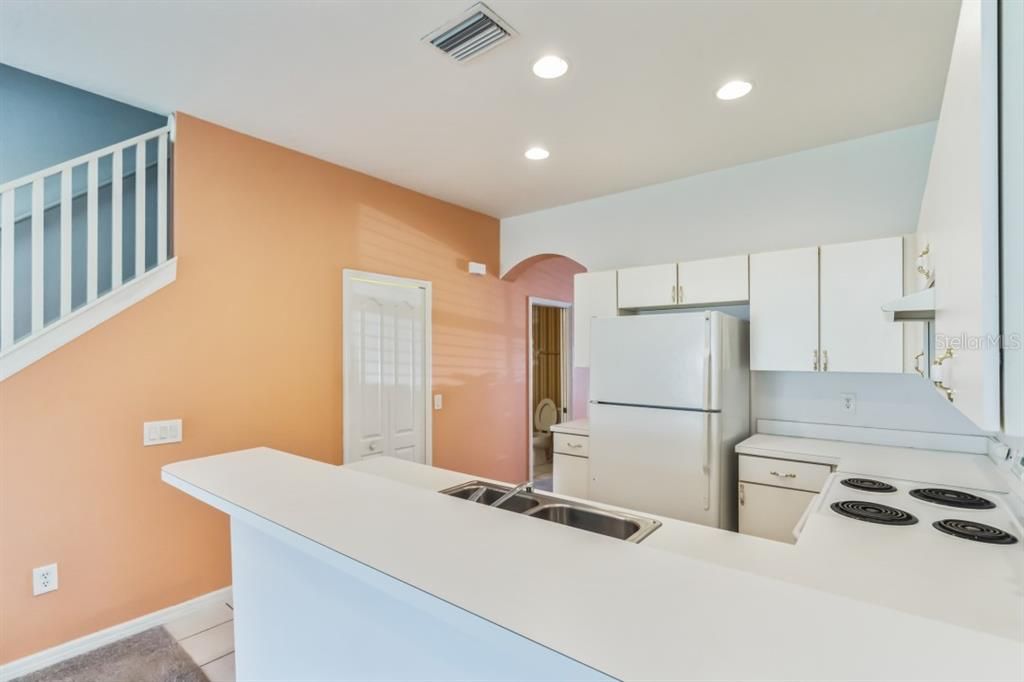 Recently Sold: $215,000 (2 beds, 2 baths, 1360 Square Feet)