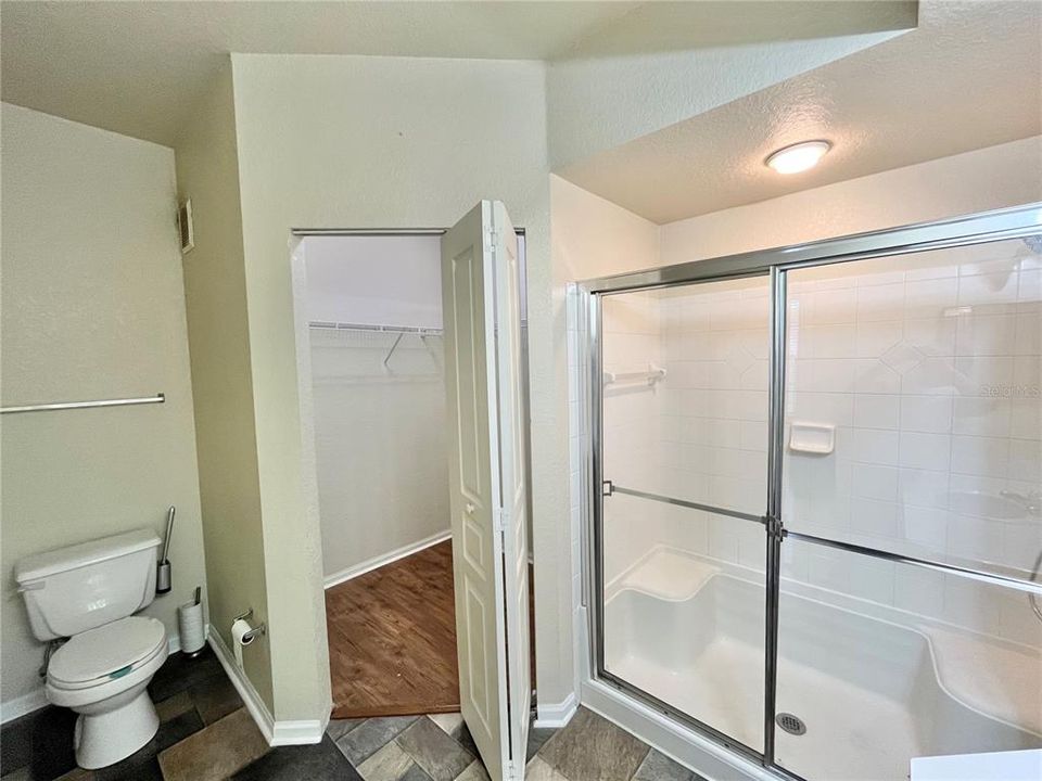 For Sale: $222,900 (2 beds, 2 baths, 1089 Square Feet)