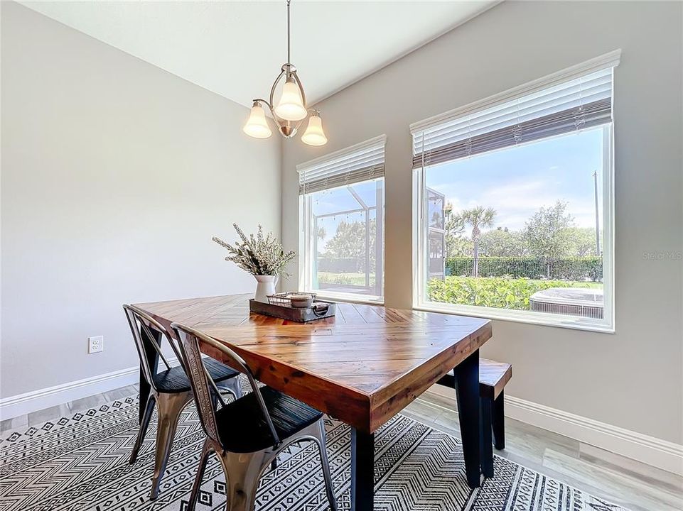 Active With Contract: $519,000 (4 beds, 2 baths, 2484 Square Feet)