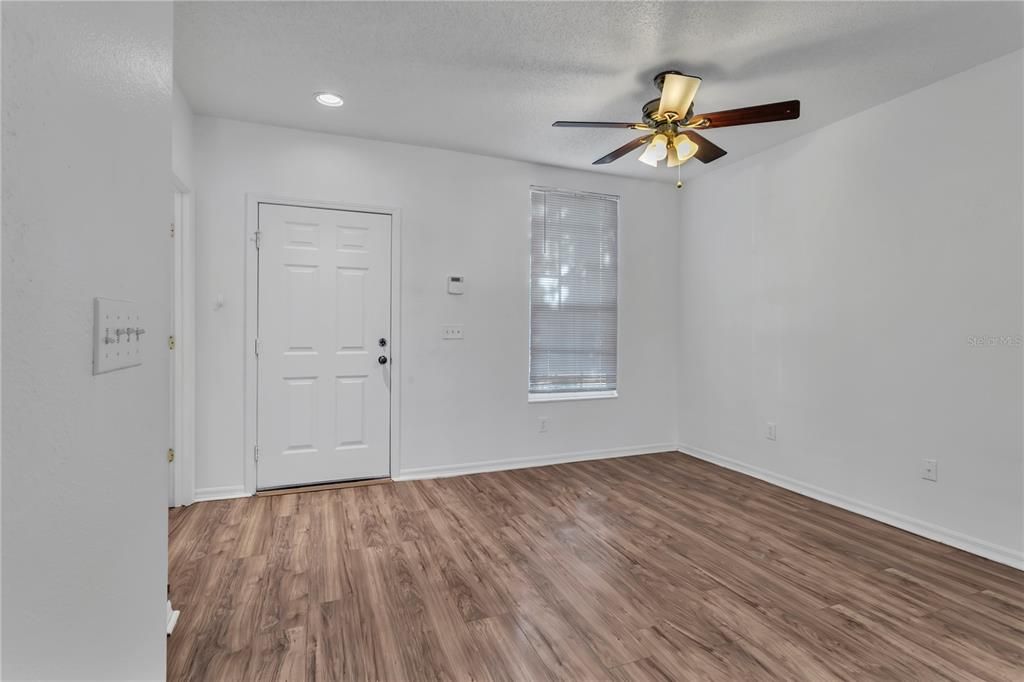 Recently Sold: $242,000 (2 beds, 2 baths, 1092 Square Feet)