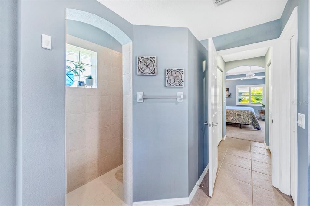 Active With Contract: $489,900 (3 beds, 2 baths, 1983 Square Feet)