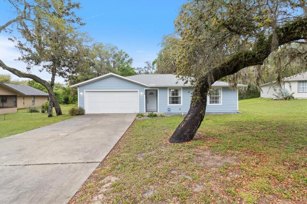 Recently Sold: $325,000 (3 beds, 2 baths, 1580 Square Feet)
