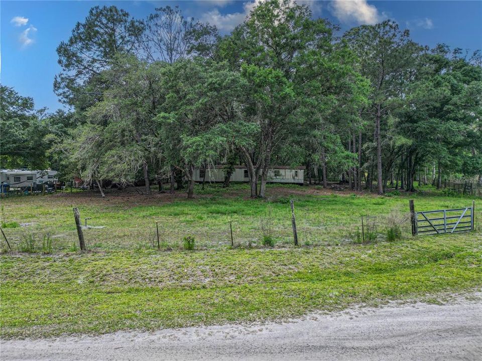 En Venta: $105,000 (2.29 acres)