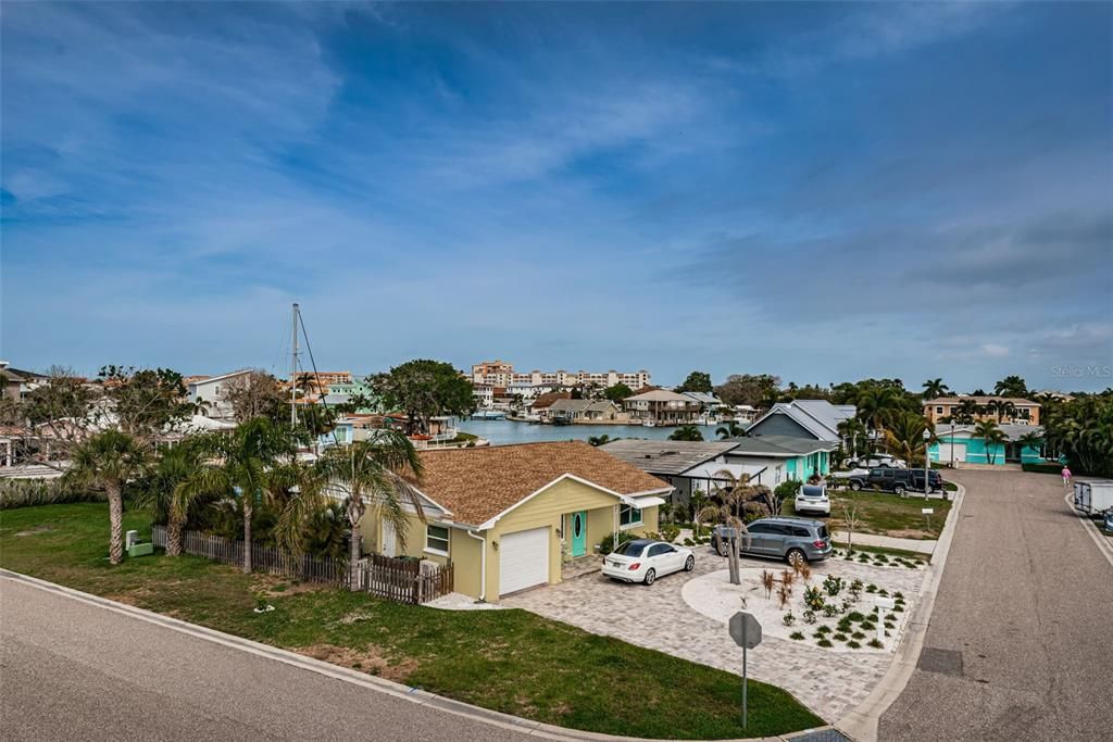 Active With Contract: $849,000 (3 beds, 2 baths, 2098 Square Feet)