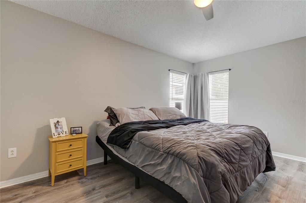 Active With Contract: $449,900 (3 beds, 2 baths, 1436 Square Feet)