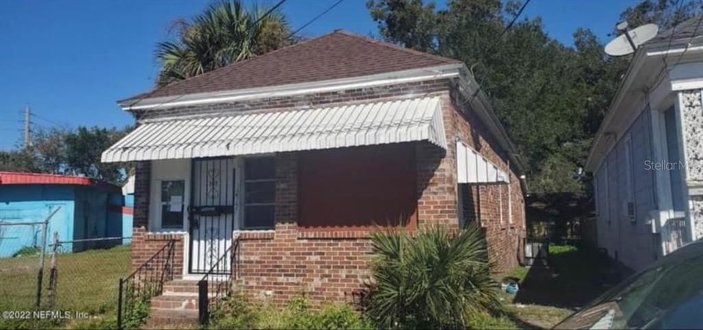 For Sale: $119,000 (2 beds, 1 baths, 1097 Square Feet)