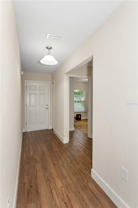 Active With Contract: $269,900 (3 beds, 2 baths, 1218 Square Feet)