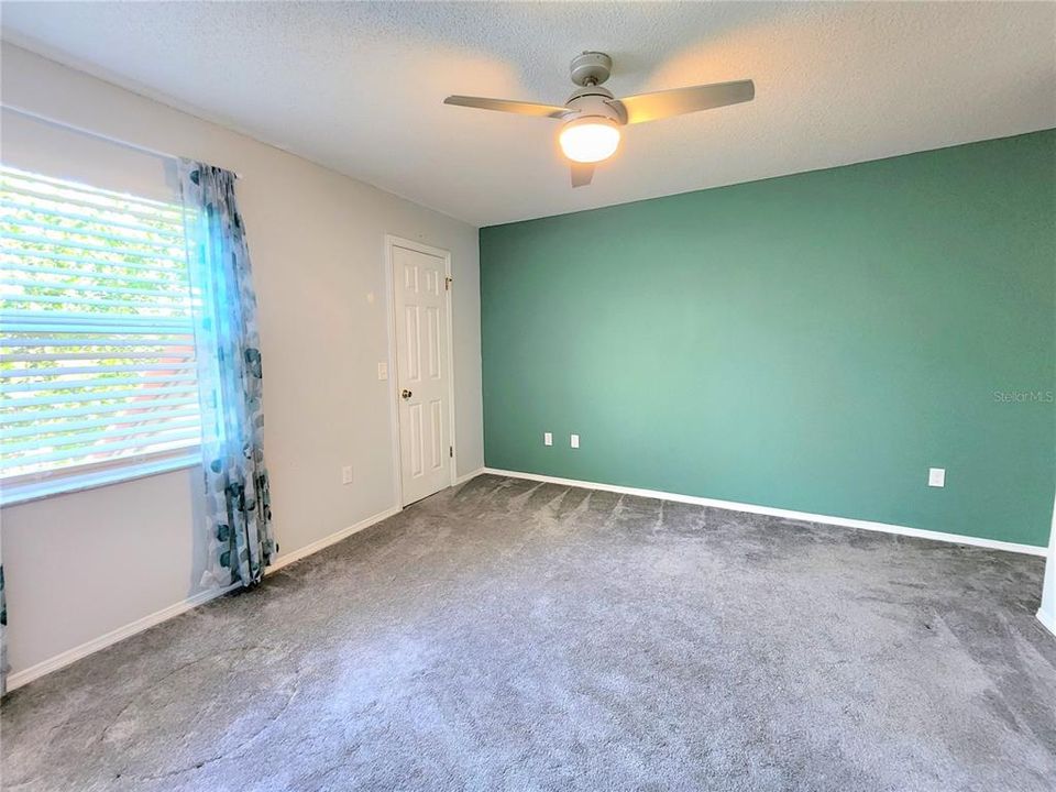 Recently Rented: $2,500 (3 beds, 2 baths, 1186 Square Feet)