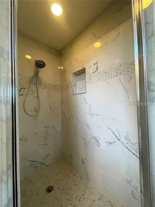 В аренду: $4,995 (3 спален, 2 ванн, 1714 Квадратных фут)