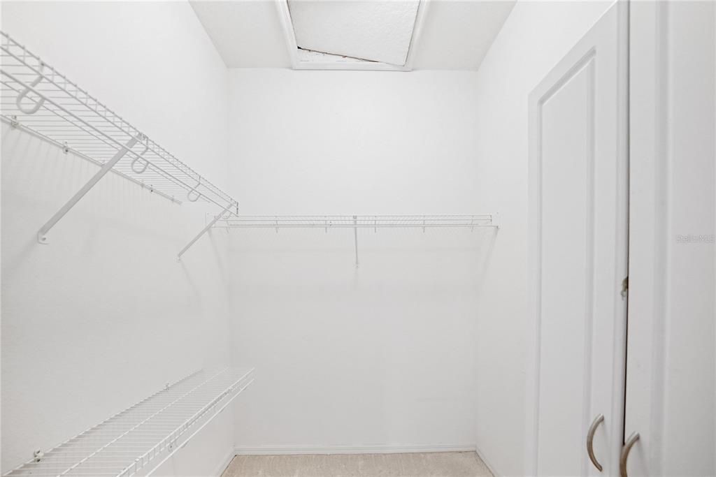 最近售出: $250,000 (3 贝兹, 2 浴室, 1477 平方英尺)