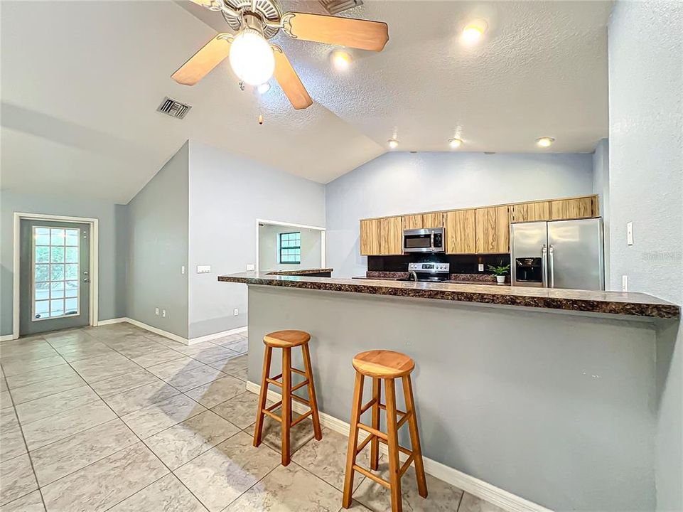 Kitchen bar eating area