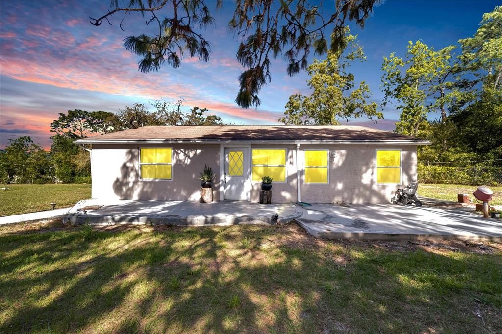 Recently Sold: $230,000 (3 beds, 2 baths, 1292 Square Feet)