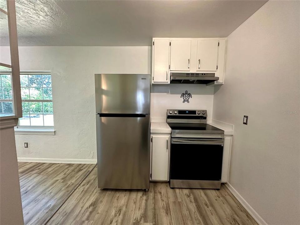Recently Sold: $150,000 (2 beds, 1 baths, 824 Square Feet)