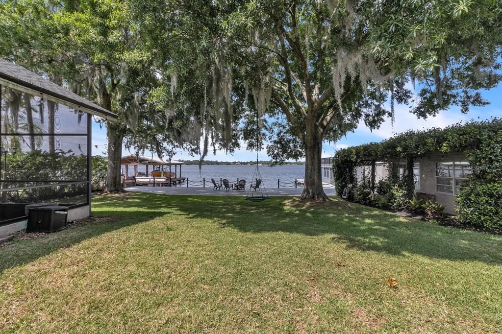 Recently Sold: $1,375,000 (5 beds, 4 baths, 3008 Square Feet)