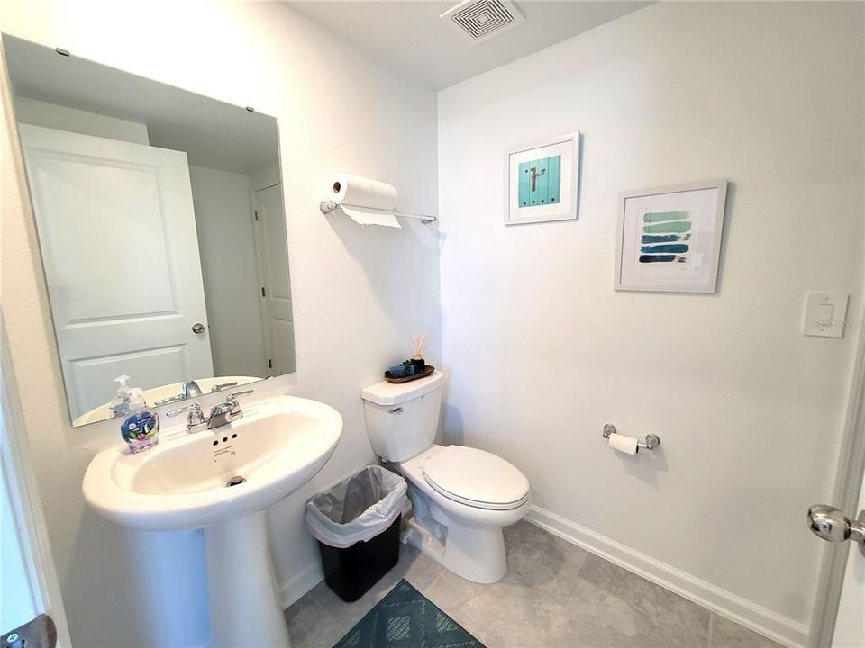 Active With Contract: $2,300 (3 beds, 2 baths, 1834 Square Feet)