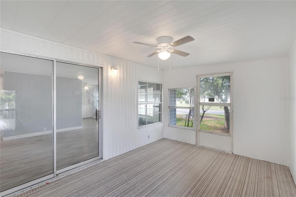 Active With Contract: $1,500 (2 beds, 2 baths, 864 Square Feet)