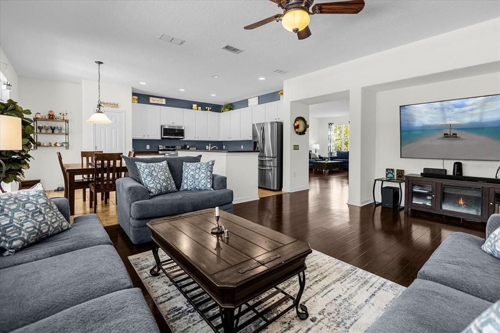 Family Room & Kitchen Combo