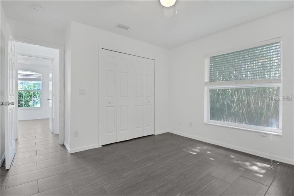 Active With Contract: $1,900 (3 beds, 2 baths, 1301 Square Feet)