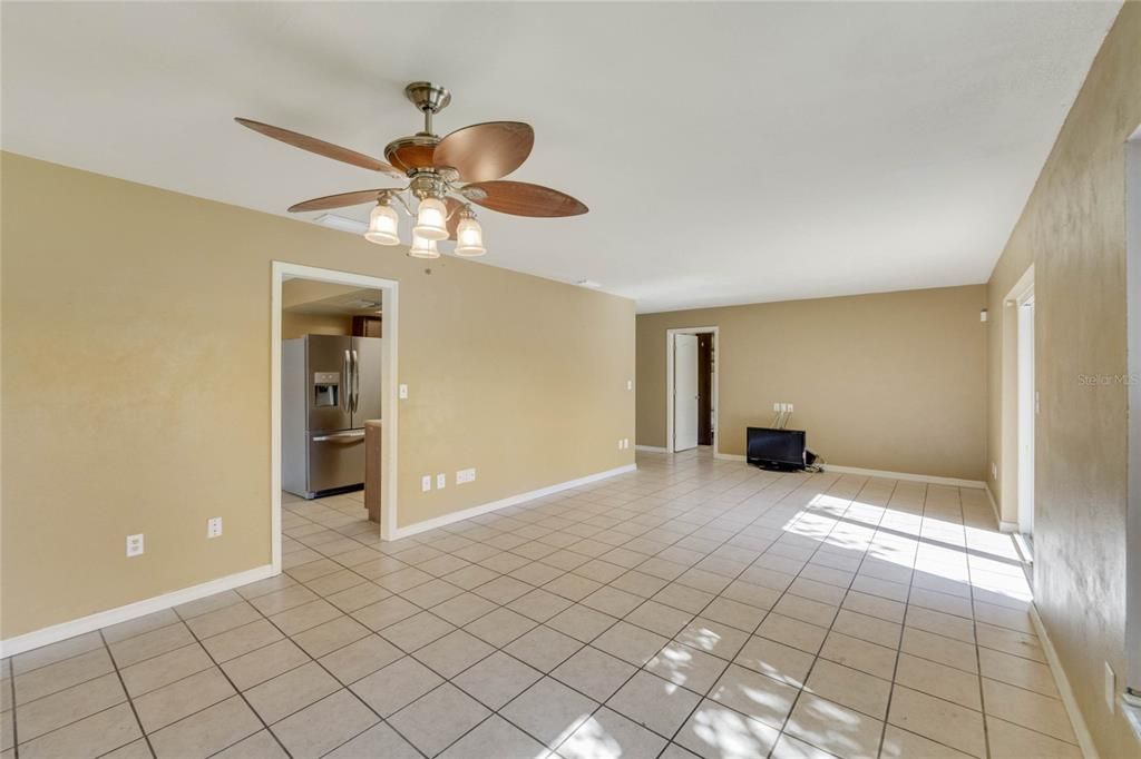 Active With Contract: $349,900 (3 beds, 2 baths, 1340 Square Feet)