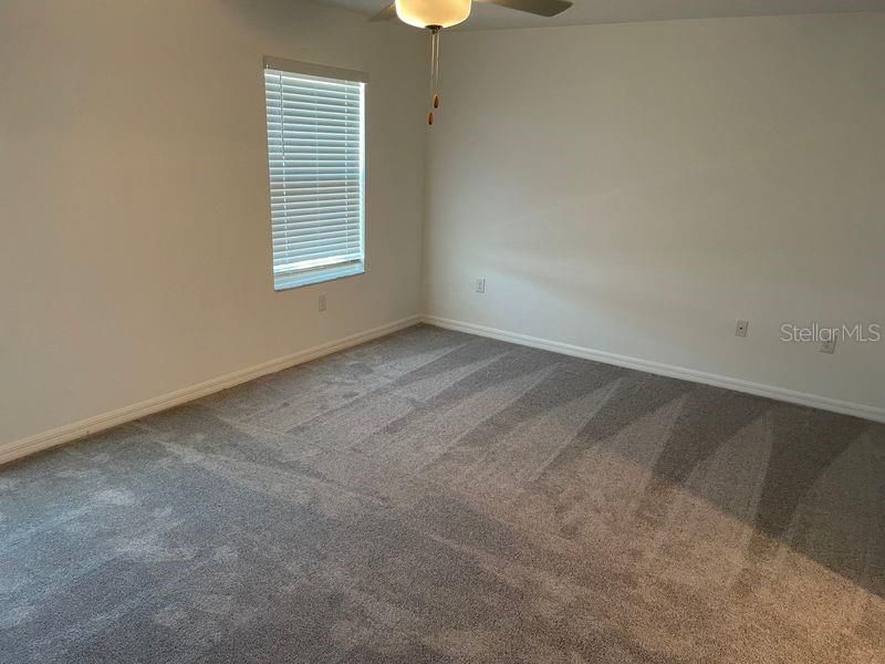 Recently Rented: $2,100 (3 beds, 2 baths, 1634 Square Feet)