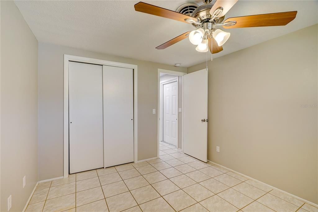 For Sale: $345,000 (3 beds, 3 baths, 1596 Square Feet)
