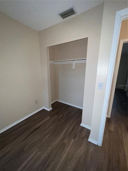 For Rent: $1,500 (2 beds, 1 baths, 700 Square Feet)