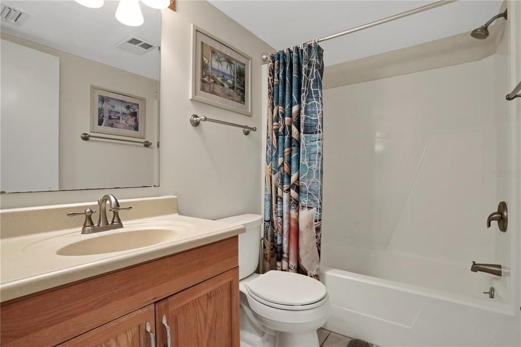 待售: $529,000 (2 贝兹, 2 浴室, 1350 平方英尺)