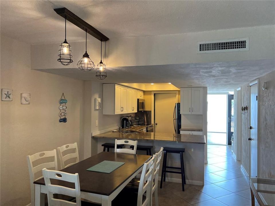 For Sale: $529,000 (2 beds, 2 baths, 1350 Square Feet)