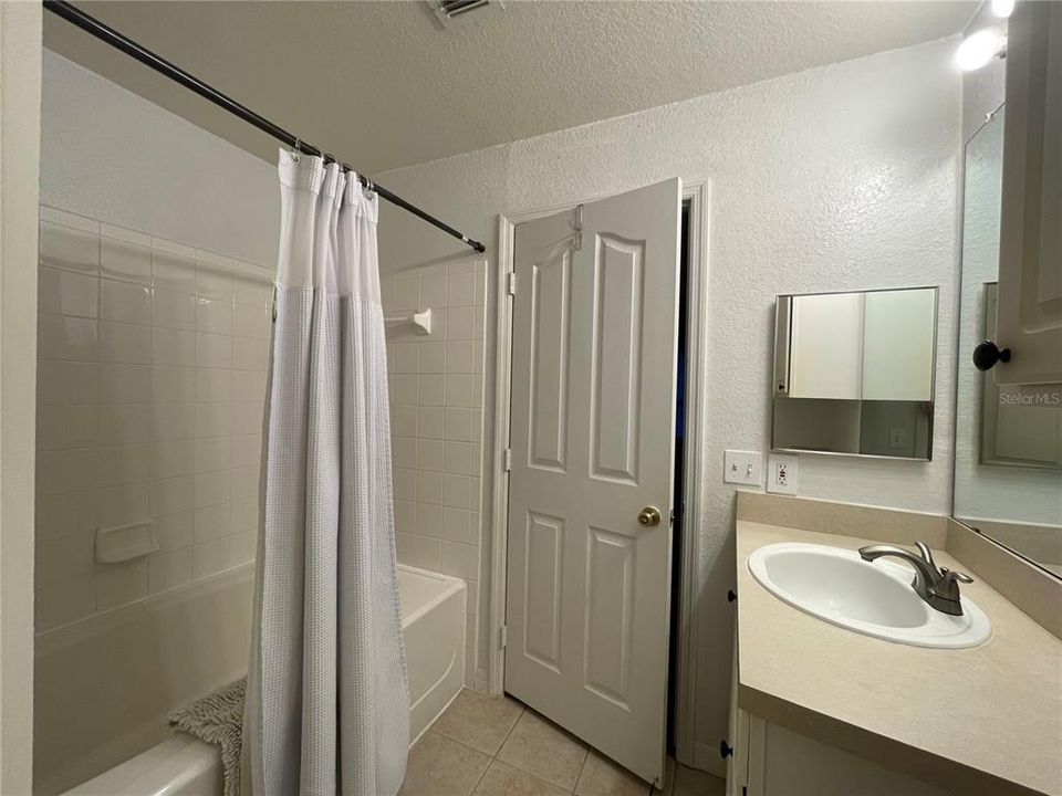 Недавно арендовано: $1,895 (2 спален, 2 ванн, 1280 Квадратных фут)
