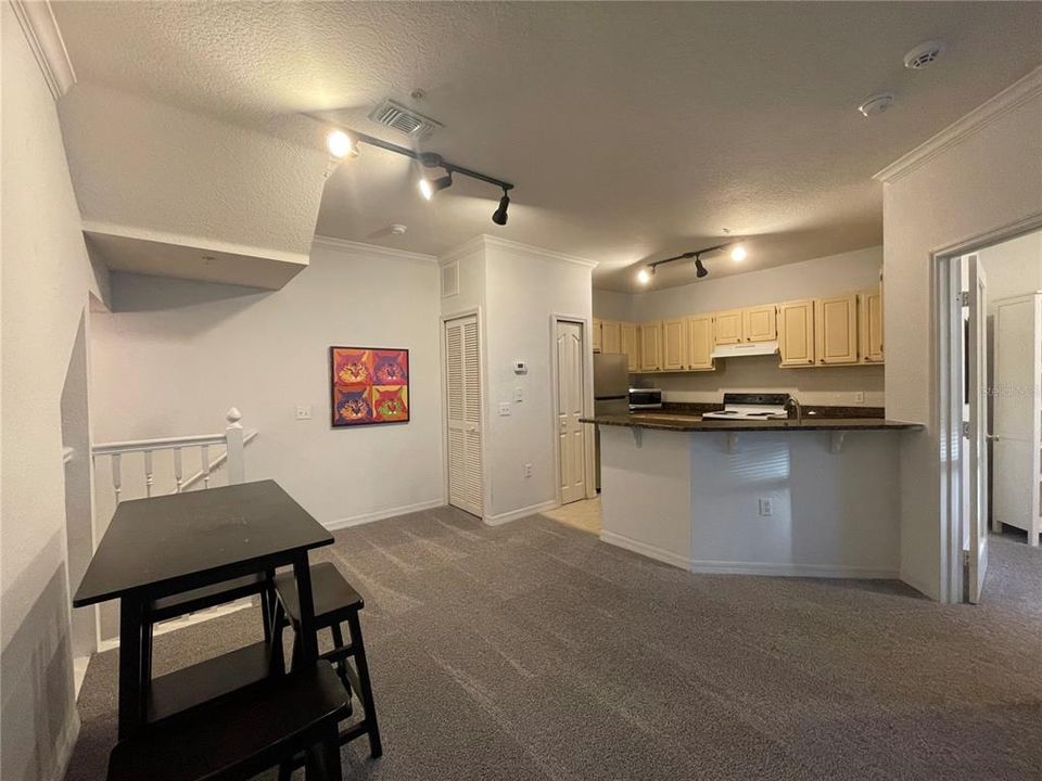 Recently Rented: $1,895 (2 beds, 2 baths, 1280 Square Feet)